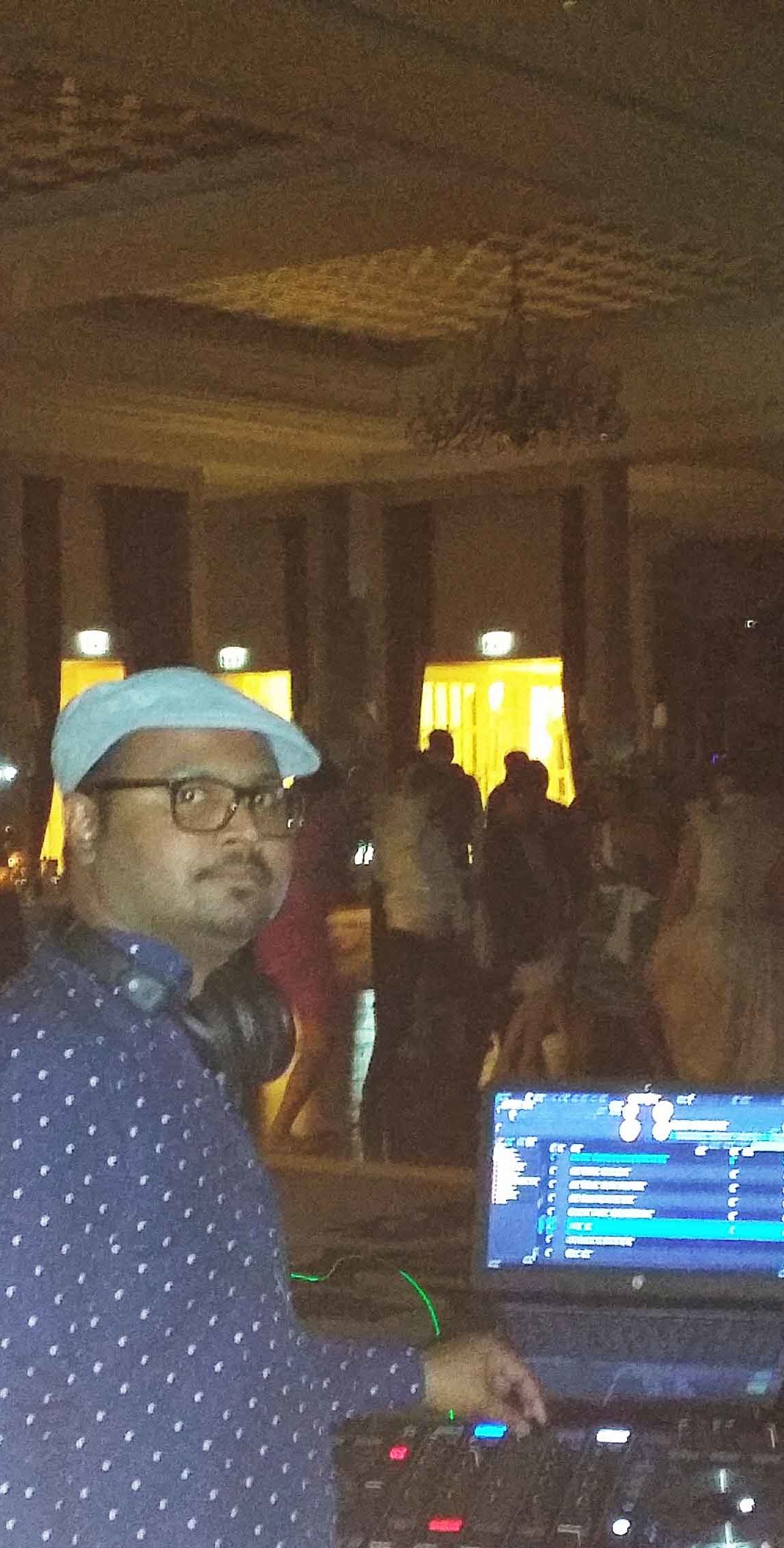 hire DJ for party